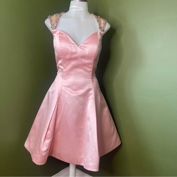 Sherri Hill  50548 blush pink rhinestone cap sleeve  short  dress 10 - Picture 1 of 16